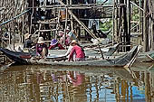 Tonle Sap - Kampong Phluk floating village - stilted houses